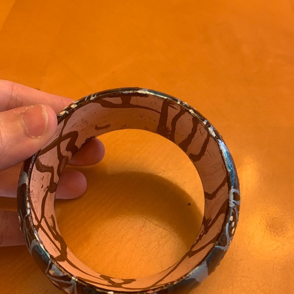 One of a kind hand painted chunky wooden bracelet - Picture 7 of 8